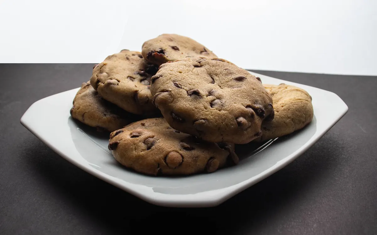 Chewy vs. Crispy Cookies: How Sugar, Butter, and Flour Change Texture